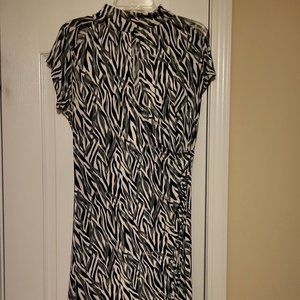 Black and white keyhole dress